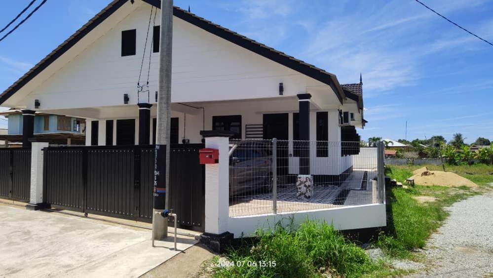 Hadeera Minimalis Family Homestay กัวลาตรังกานู ภายนอก รูปภาพ